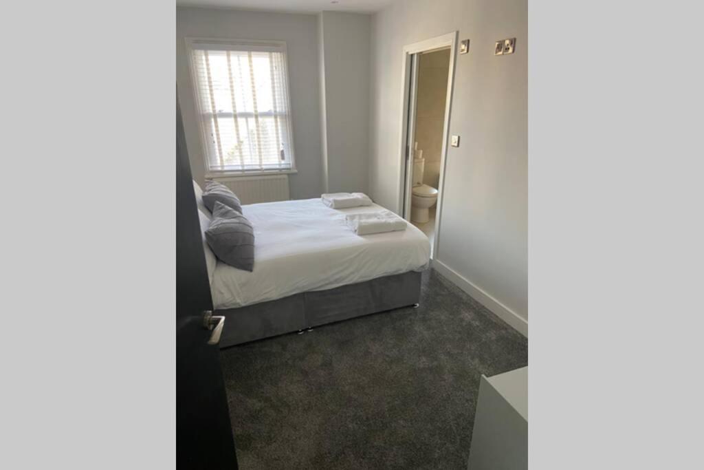 Beachside Apartment In The Centre Of Town 新码头 外观 照片